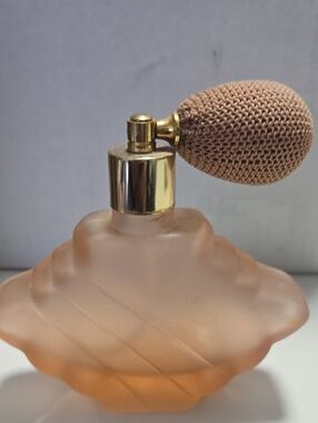 Vintage-Style Peach Glass Atomizer Perfume Bottle with Bulb Sprayer